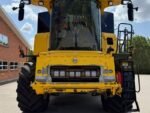 New Holland CR9080 Elevation – 2013 – 2.718 h - Image 2
